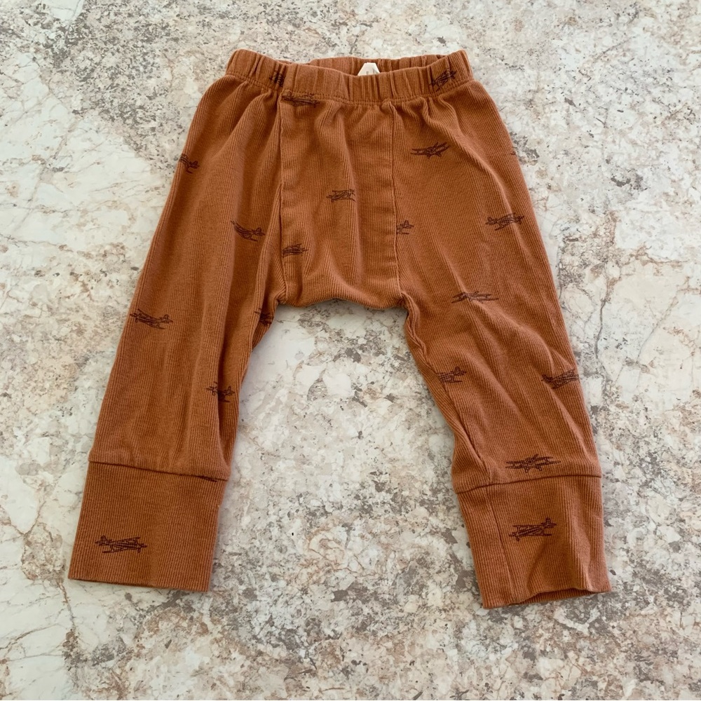 Kate Quinn Pants